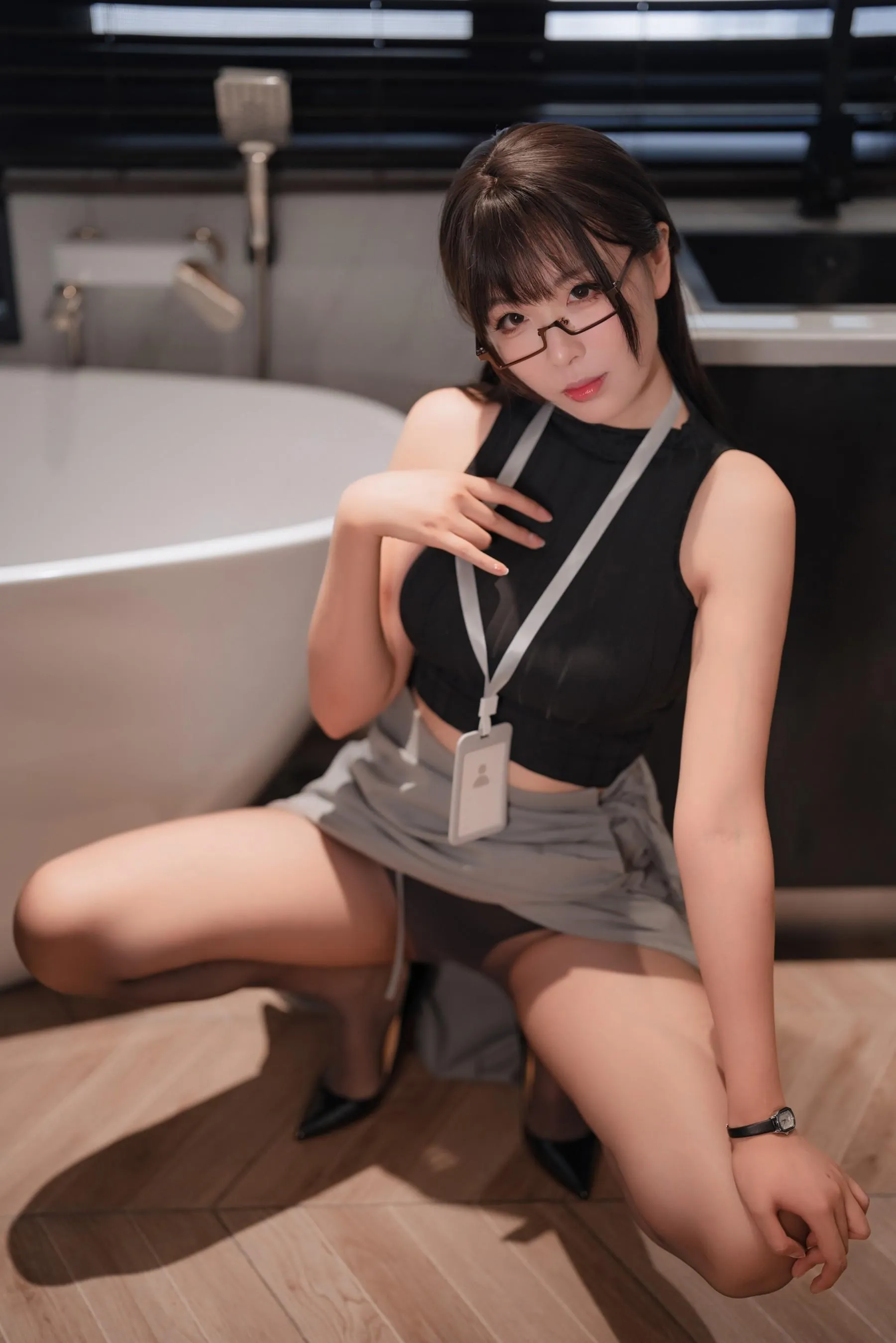 轩萧学姐 – NO.44 眼镜娘OL-正片 [66P]插图5